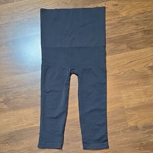 Mother Tucker Postpartum Compression Capri Leggings - Steel